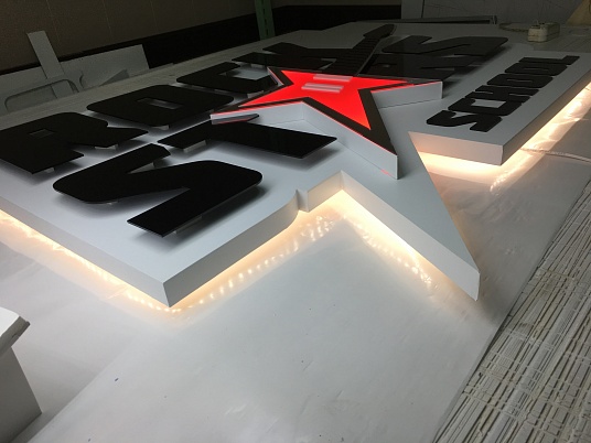 Интерьерная вывеска световая, световое панно с контражуром