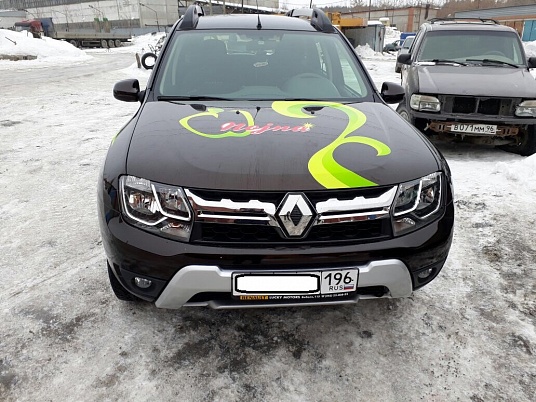 Брендирование автомобиля Рено Дастер.