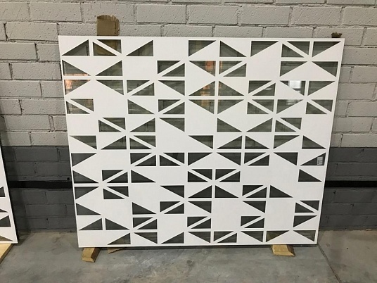 Оформление стеклянных перегородок декоративной пленкой