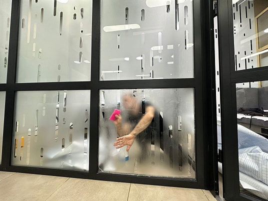 Монтаж и демонтаж плёнок