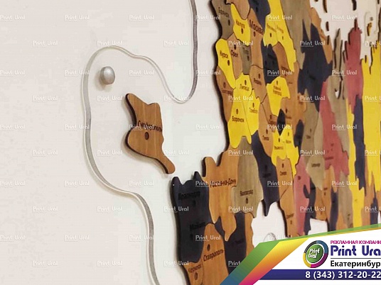 Настенная карта мира из дерева