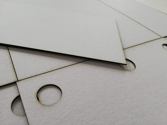 Лазерная резка электрокартона