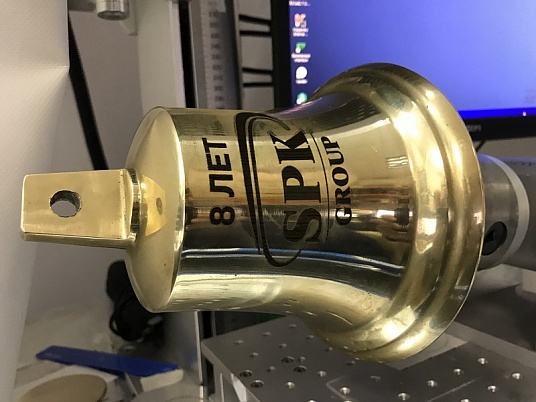 Гравировка на радиусных изделиях